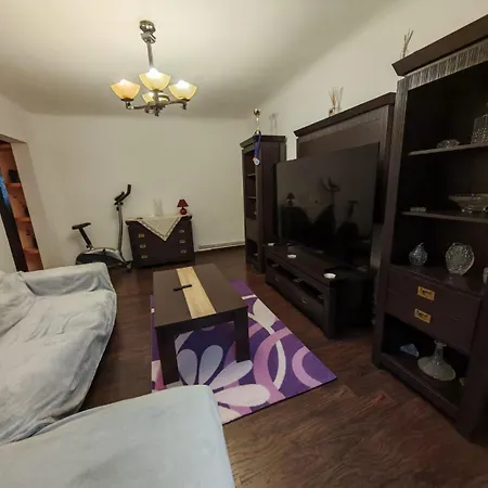 Cartier Brazda Apartment *